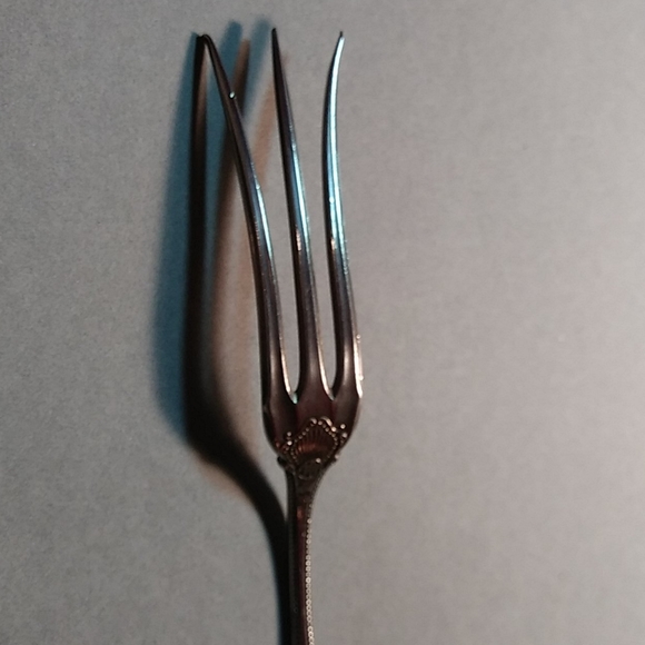 Sterling Towle lemon fork - Picture 3 of 4